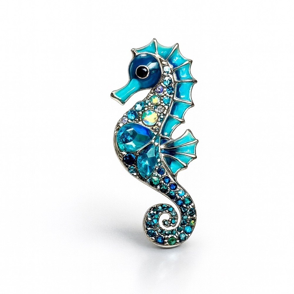 ⚜️❤️‍🔥 Ocean Seahorse Brooch  🌊